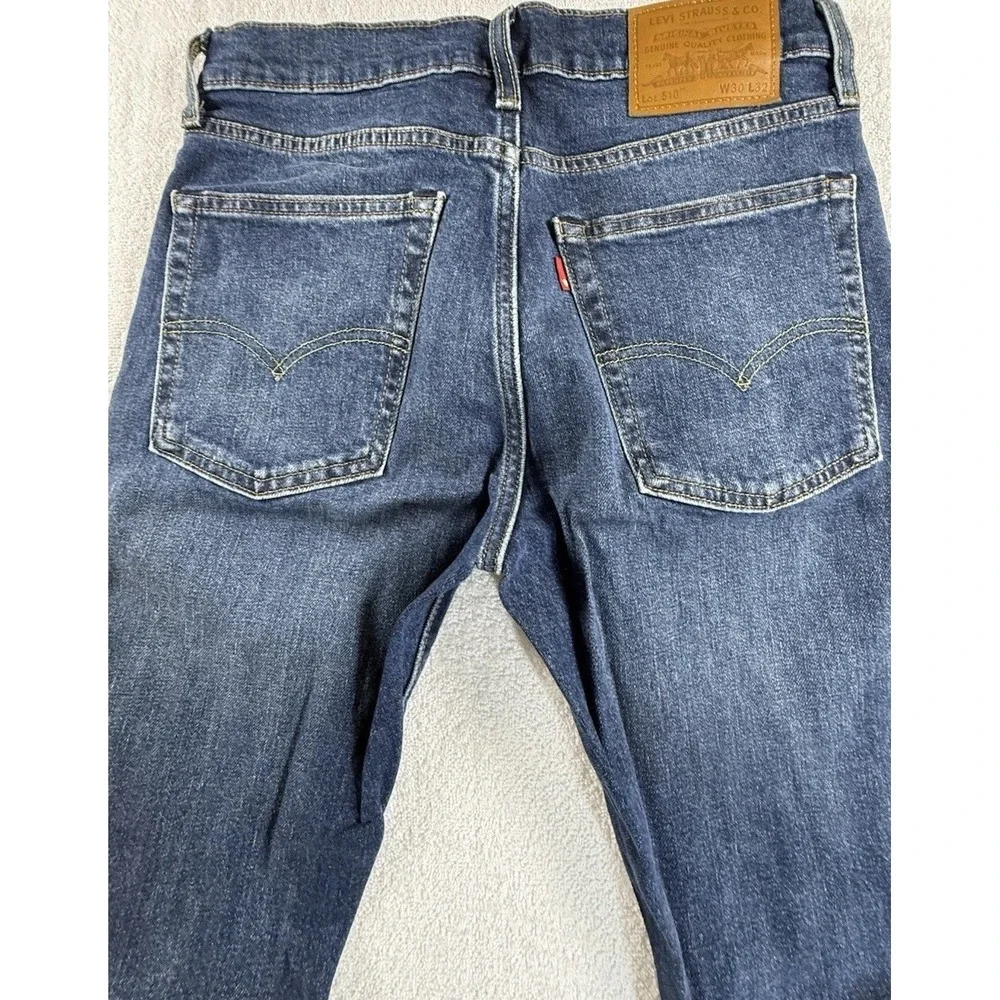 Levi's 511 Jeans Mens 30x32 Blue Slim Fit Medium Wash Faded American Denim Pants